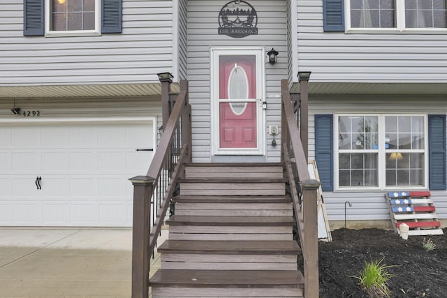 4292 Nipigon Dr, Columbus, OH 43207 - entrance to property featuring an attached garage