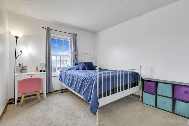 4292 Nipigon Dr, Columbus, OH 43207 - carpeted bedroom with a textured ceiling and baseboards
