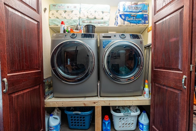 1150 Bahama Dr, Marion, OH 43302 - washroom featuring separate washer and dryer