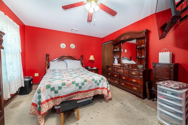 1150 Bahama Dr, Marion, OH 43302 - bedroom featuring concrete flooring, a ceiling fan, and a closet