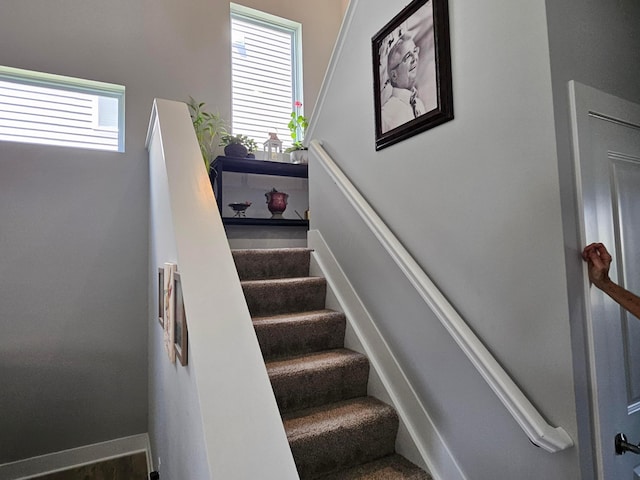 129 Paramus Ave, Newark, OH 43055 - stairs with baseboards