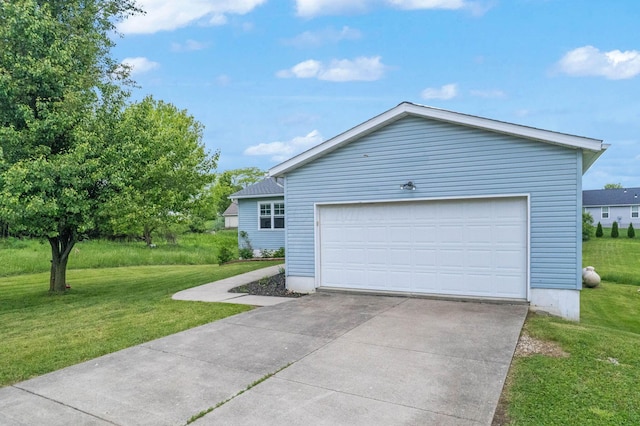 134 Hasbrouck Cir, Howard, OH 43028 - view of garage