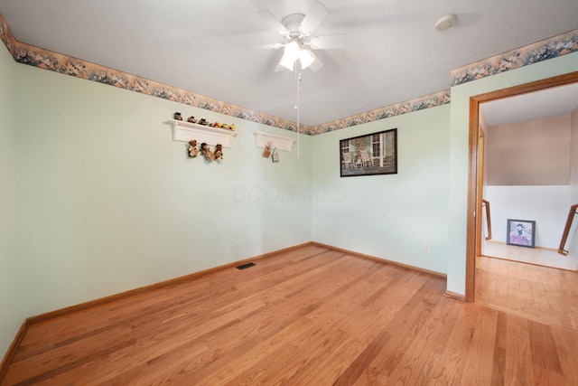 134 Hasbrouck Cir, Howard, OH 43028 - unfurnished room with light wood-type flooring, baseboards, a ceiling fan, and a smoke detector