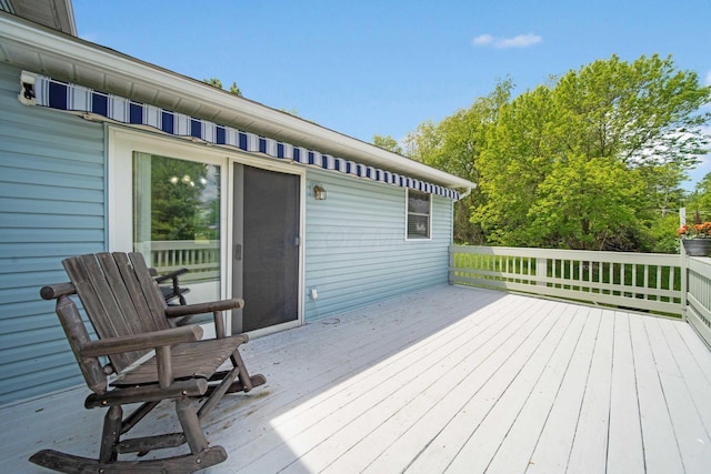 134 Hasbrouck Cir, Howard, OH 43028 - view of wooden deck