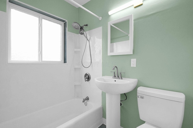 1666 Northridge Rd, Columbus, OH 43224 - full bathroom with toilet and shower / bath combination