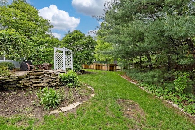 5556 Falco Dr, Westerville, OH 43081 - view of yard