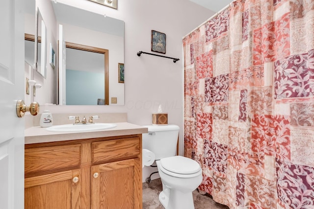 5556 Falco Dr, Westerville, OH 43081 - bathroom featuring toilet, vanity, and curtained shower