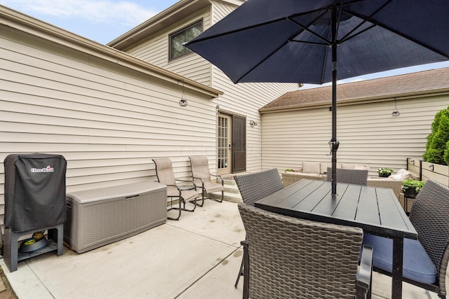 460 Lytton Way, Columbus, OH 43230 - view of patio with outdoor dining area
