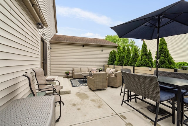460 Lytton Way, Columbus, OH 43230 - view of patio / terrace with an outdoor living space and outdoor dining area