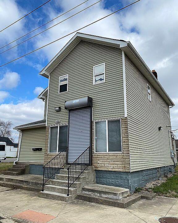1186 Saint Clair Ave, Columbus, OH 43201 - photo 2