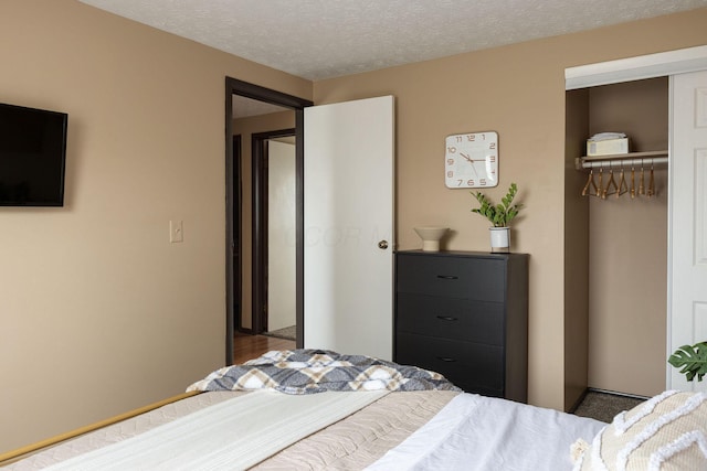 bedroom with a textured ceiling