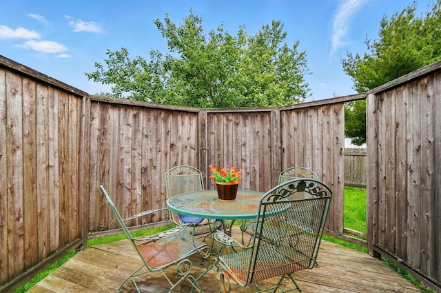 415 Yencer St, Baltimore, OH 43105 - view of wooden terrace