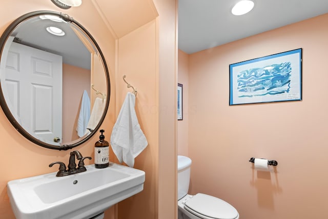 5098 Cascade Dr, Powell, OH 43065 - half bath with a sink and toilet