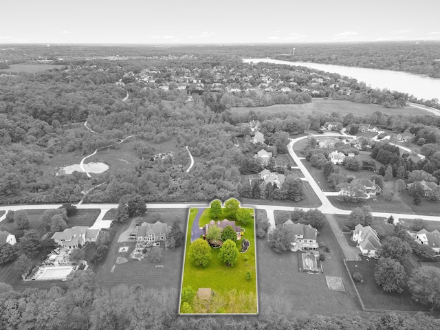 5098 Cascade Dr, Powell, OH 43065 - aerial view of property and surrounding area with property parcel outlined, a large body of water, and a forest