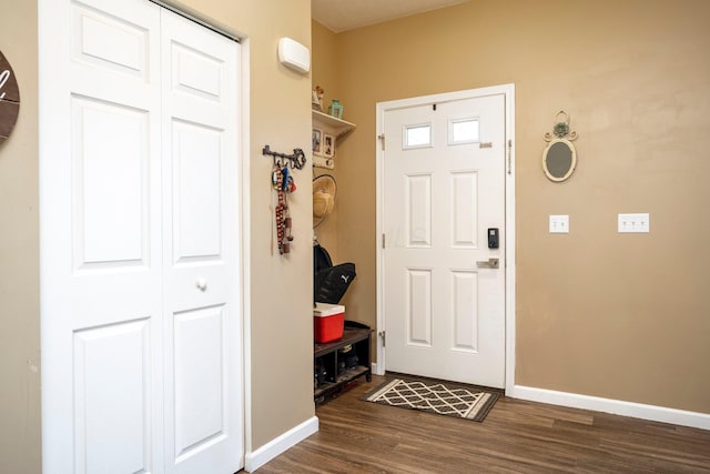 447 Wingate Pl, Mount Sterling, OH 43143 - entryway with dark wood-type flooring and baseboards