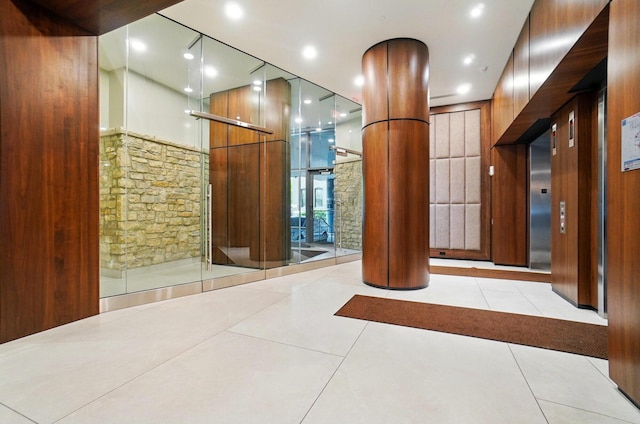 300 W Spring St Unit 515, Columbus, OH 43215 - view of building lobby
