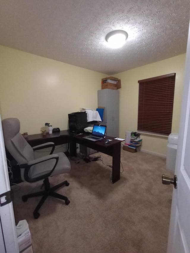 5888 Abernathy Ln Unit 5888A, Columbus, OH 43232 - carpeted home office featuring a textured ceiling