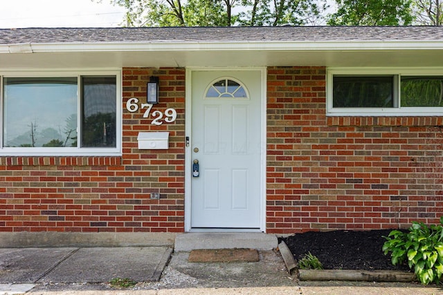 6729 Retton Rd, Reynoldsburg, OH 43068 - entrance to property with brick siding