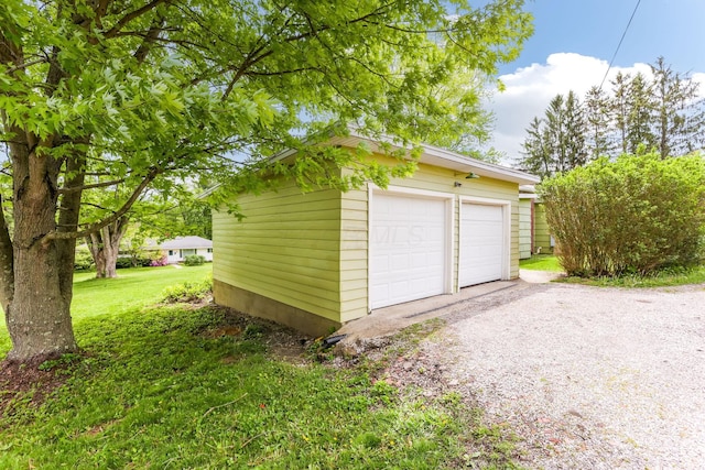 200 Park Ave, New Lexington, OH 43764 - view of detached garage