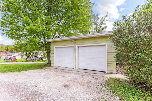 200 Park Ave, New Lexington, OH 43764 - view of detached garage