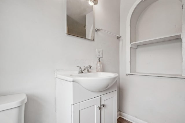 1066 Kelton Ave, Columbus, OH 43206 - bathroom featuring vanity and toilet