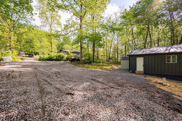 34047 W Buckingham Rd, Logan, OH 43138 - view of yard featuring an outbuilding