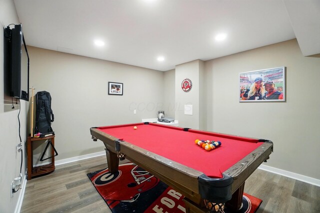 4410 Holstein Dr, Columbus, OH 43207 - playroom with wood finished floors, pool table, baseboards, and recessed lighting
