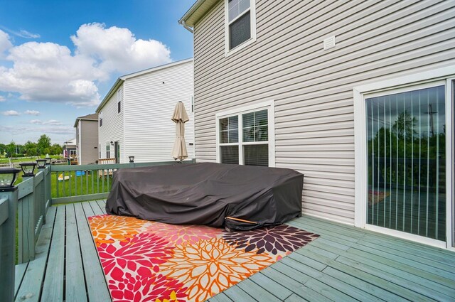 4410 Holstein Dr, Columbus, OH 43207 - view of deck