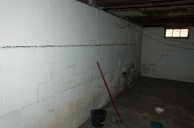 1275 Briarwood Ave, Columbus, OH 43211 - view of basement