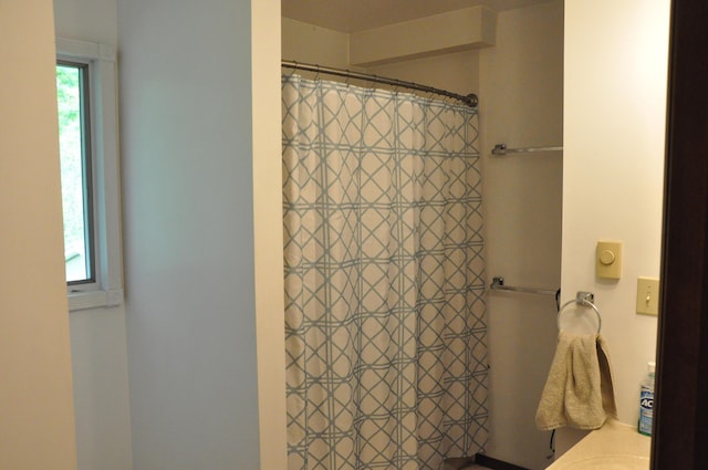 6051 E Clinton St, Albany, OH 45710 - bathroom featuring curtained shower