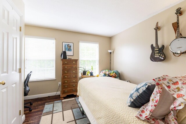 5073 Thornwood Dr, Westerville, OH 43082 - bedroom with wood finished floors and baseboards
