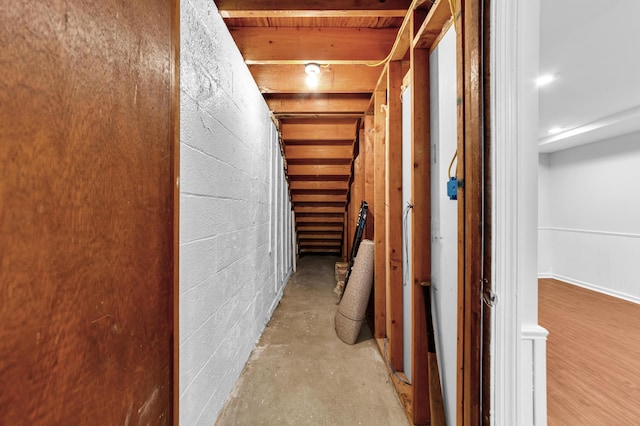 144 W Ticonderoga Dr Unit H, Westerville, OH 43081 - view of corridor