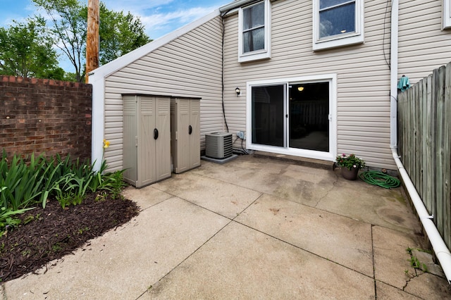 144 W Ticonderoga Dr Unit H, Westerville, OH 43081 - view of patio with cooling unit