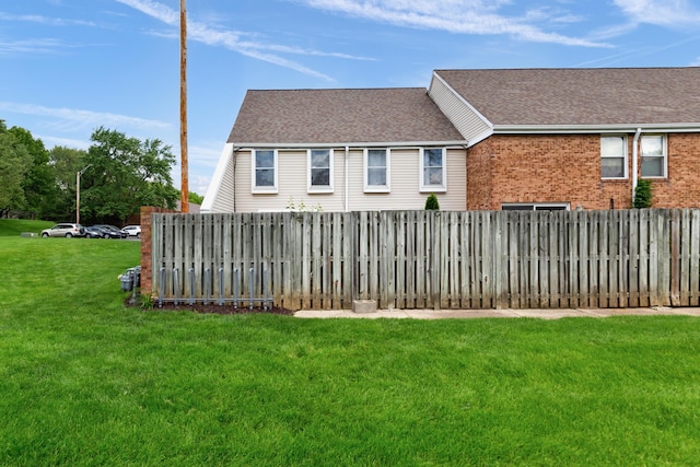 144 W Ticonderoga Dr Unit H, Westerville, OH 43081 - view of yard