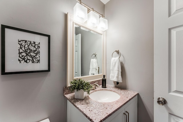 686 Frebis Ave, Columbus, OH 43206 - bathroom with vanity