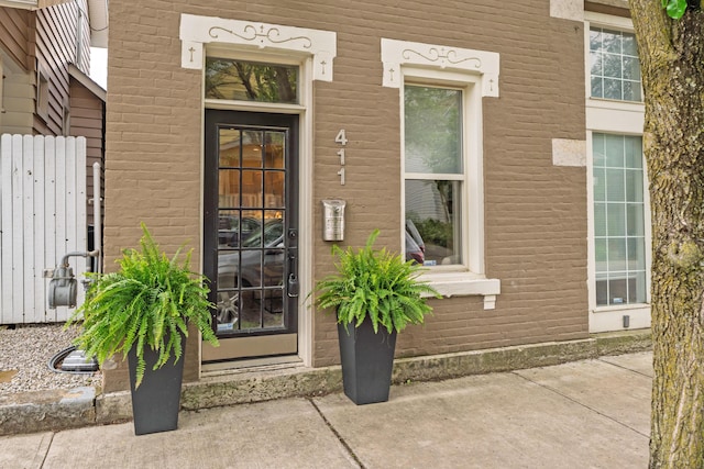 411 Reinhard Ave, Columbus, OH 43206 - view of doorway to property