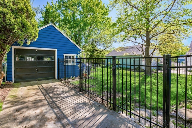 263 E Beaumont Rd, Columbus, OH 43214 - detached garage with concrete driveway