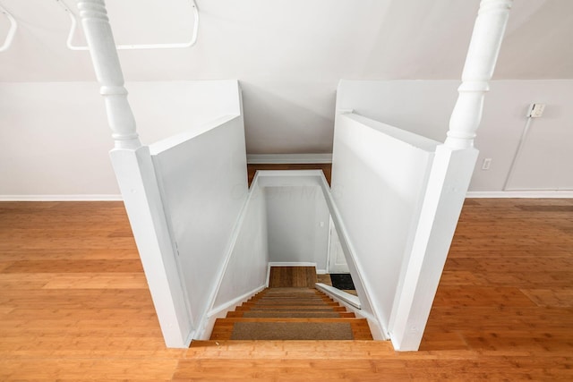 263 E Beaumont Rd, Columbus, OH 43214 - stairway featuring wood finished floors