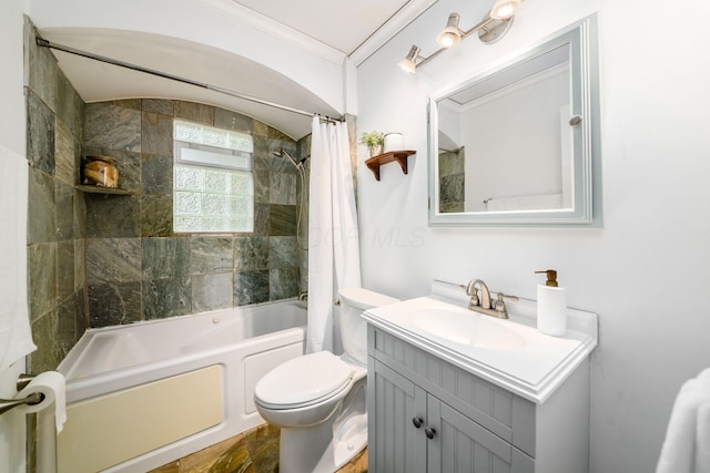 263 E Beaumont Rd, Columbus, OH 43214 - bathroom with shower / bath combo with shower curtain, toilet, vanity, and ornamental molding