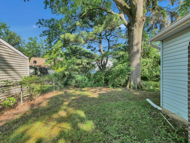 4838 Calvin Dr, Columbus, OH 43227 - view of green lawn
