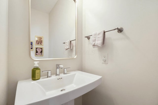 6415 Green Stone Loop, Dublin, OH 43016 - bathroom featuring a sink
