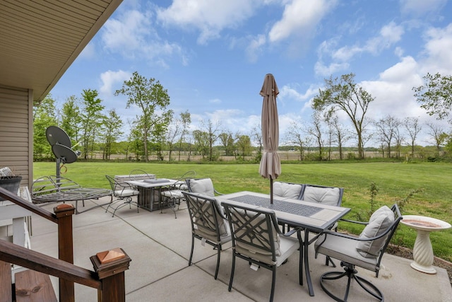 1719 Marion Rd NW, Utica, OH 43080 - view of patio with outdoor dining area