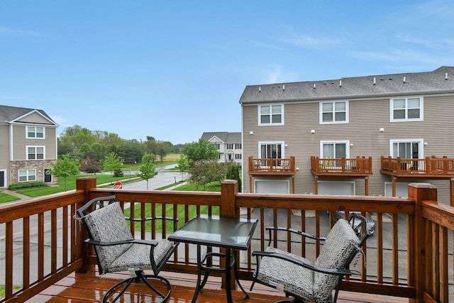 389 Laurel Creek St, Pickerington, OH 43147 - wooden terrace with a residential view