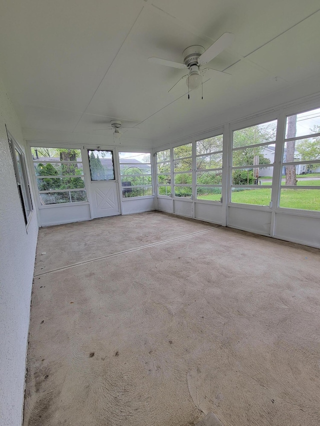 1989 Torchwood Dr, Columbus, OH 43229 - unfurnished sunroom with a ceiling fan