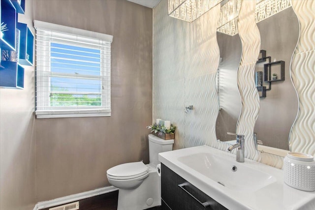 10164 Busey Rd, Canal Winchester, OH 43110 - bathroom with toilet and vanity