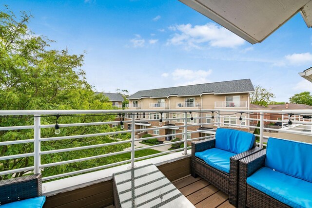 1405 Upper Green Cir, Columbus, OH 43212 - balcony featuring a residential view