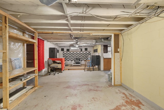 3204 Mcguffey Rd, Columbus, OH 43224 - unfinished basement featuring electric panel