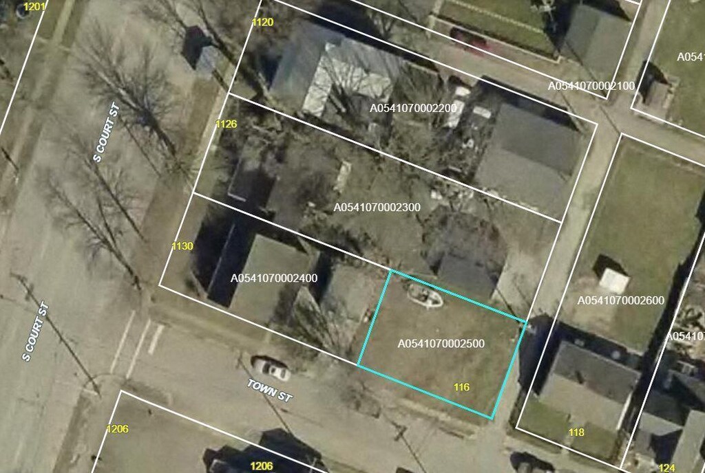 116 Town St, Circleville, OH 43113 - photo 2