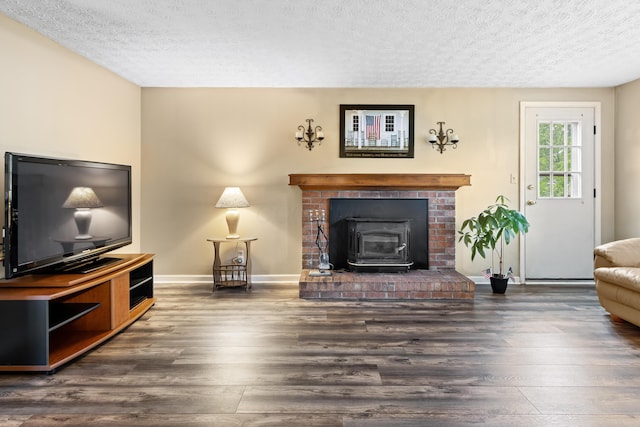 68 Whipple Pl, Westerville, OH 43081 - living room featuring a textured ceiling, wood finished floors, and baseboards