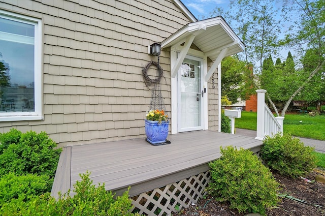 286 Rosslyn Ave, Columbus, OH 43214 - doorway to property with a deck